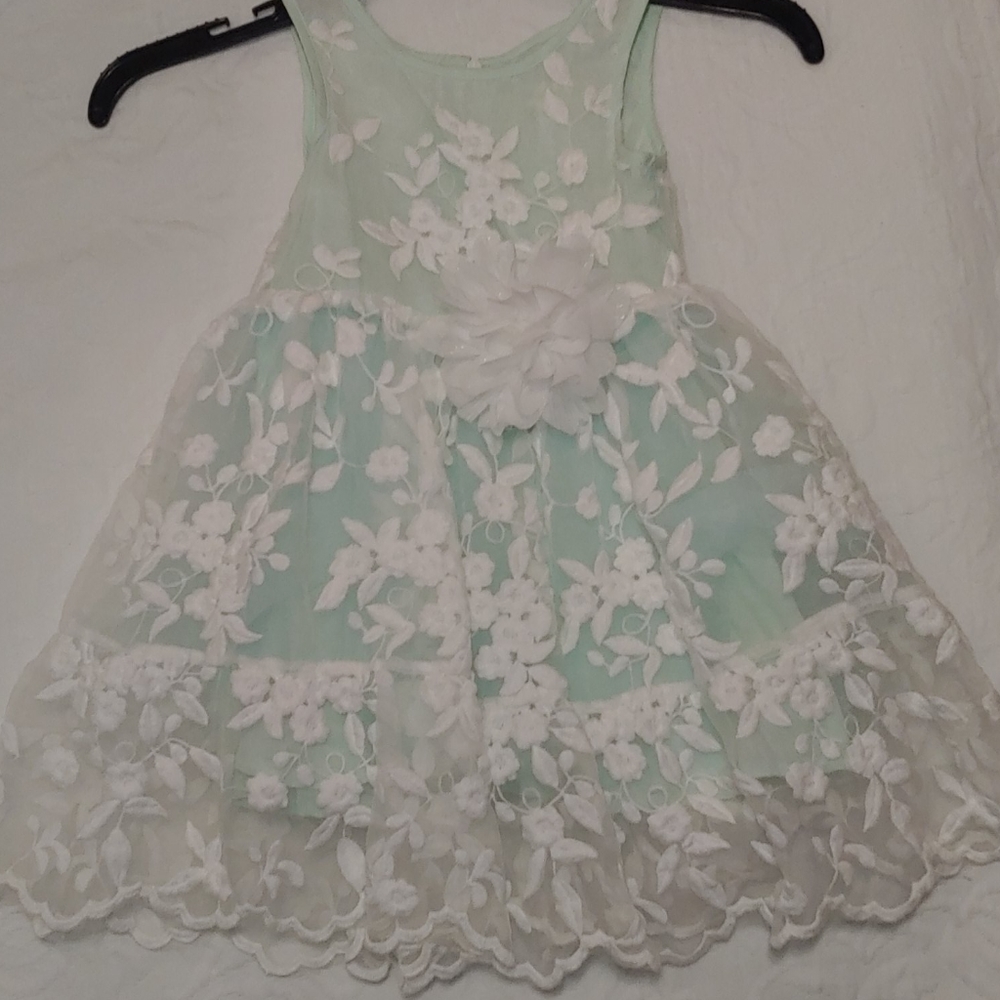 Dress Mint green and white lace size 3